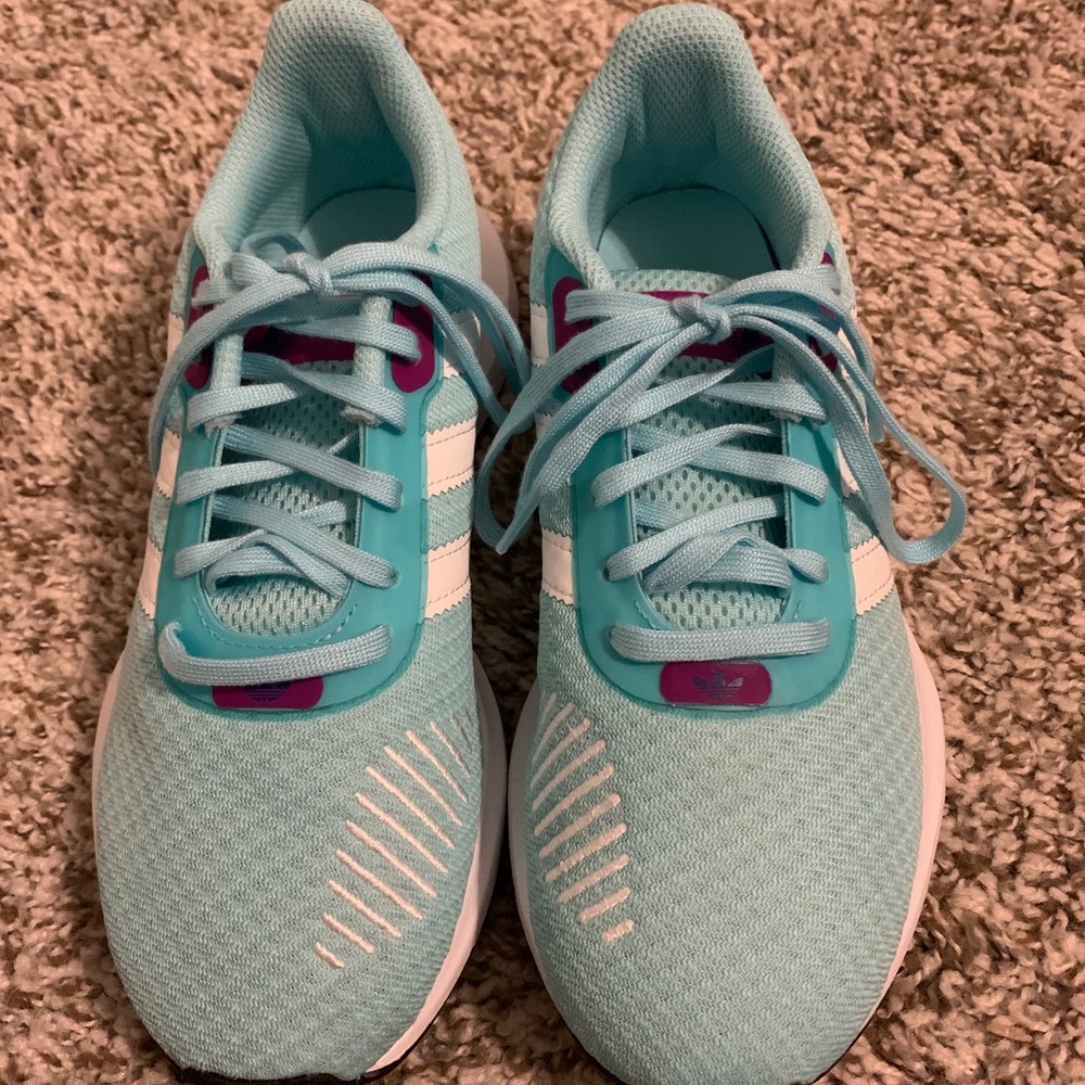 Adidas tennis shoes